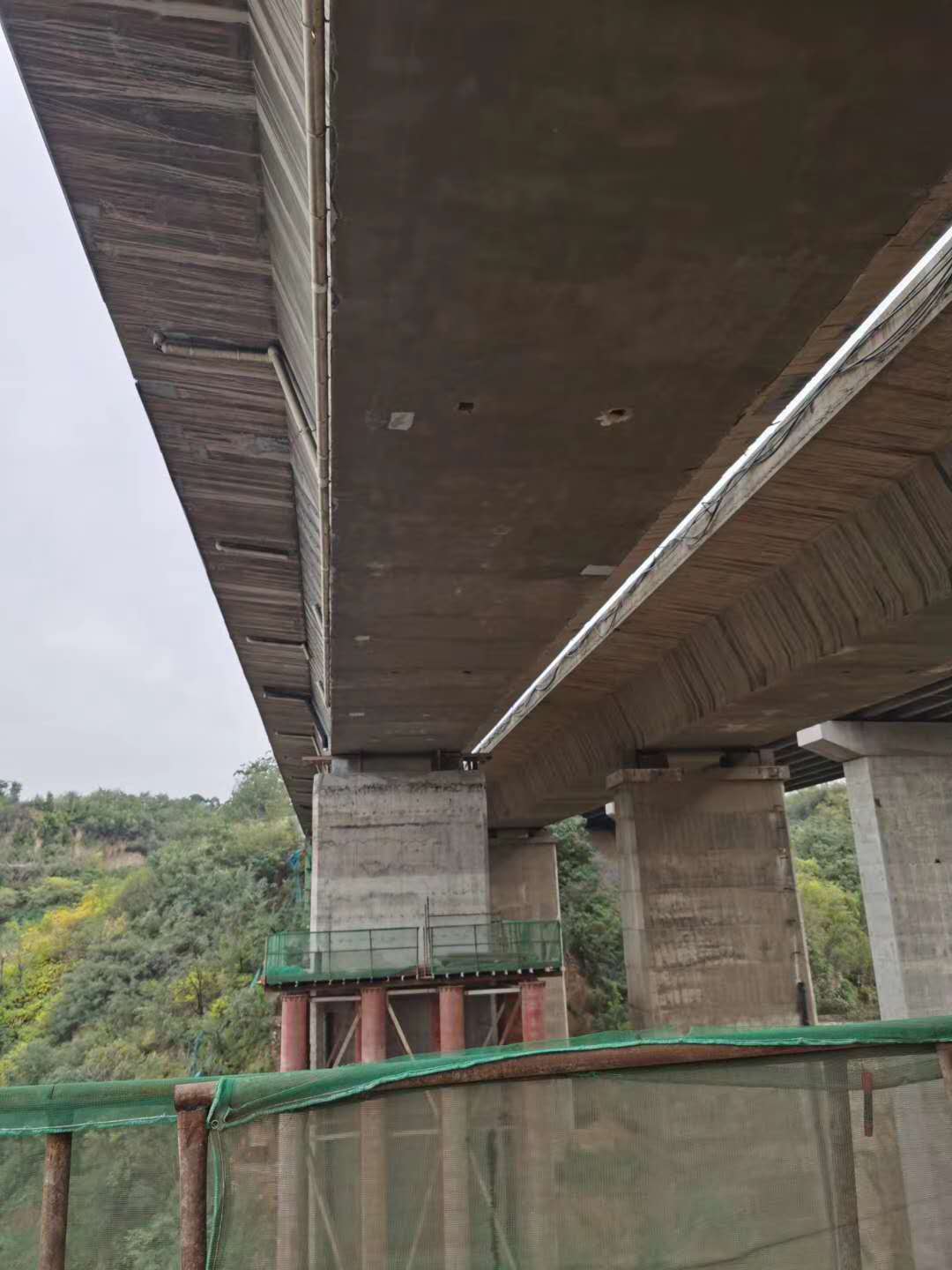 北戴河桥梁加固前制定可行设计方案图并用对施工方法